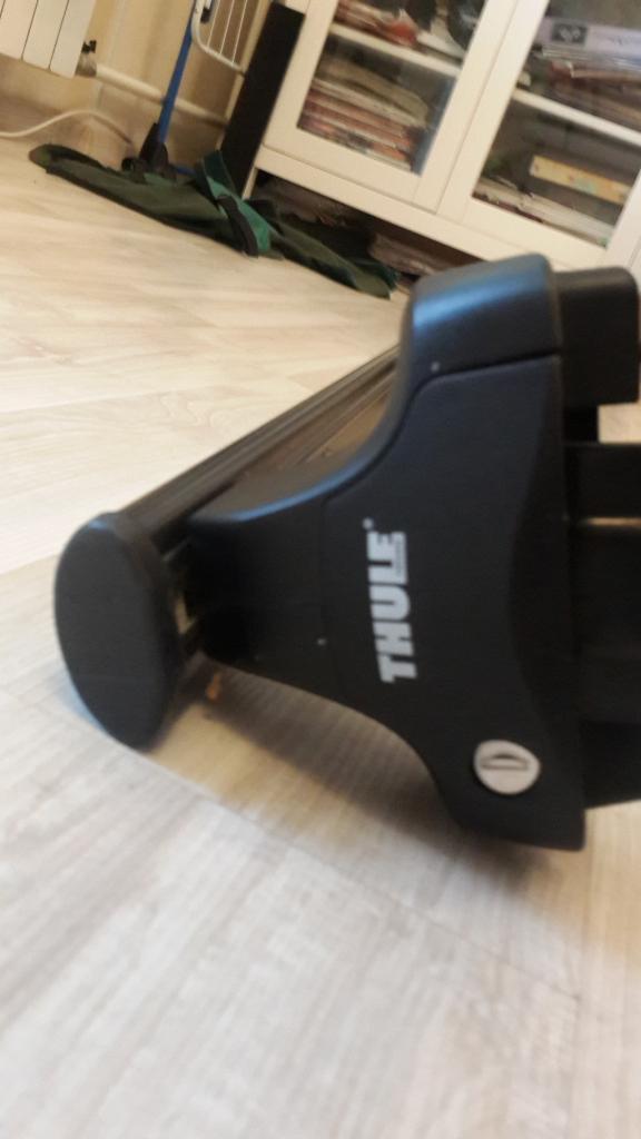 Продам багажник на крышу Thule