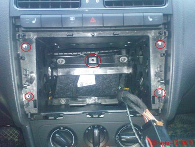 Установка RCD-310 в VW Polo sedan своими руками