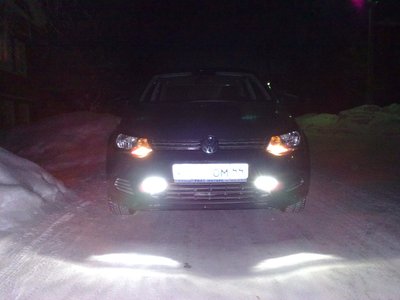 Дневные ходовые огни на VW Polo седан