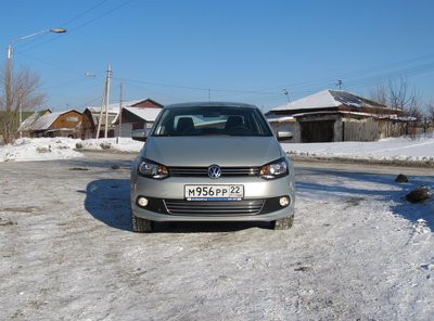 Дневные ходовые огни на VW Polo седан