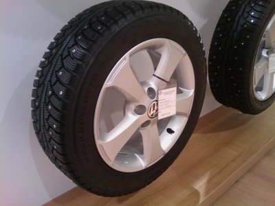 на зиму 195/65R15