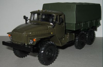 Модели автомобилей в масштабе 1:43 и не только...