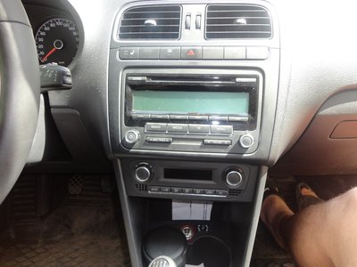 Установка RCD-310 в VW Polo sedan своими руками