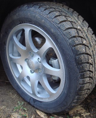 на зиму 195/65R15