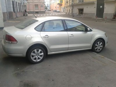 Продам VW Polo седан. Москва.