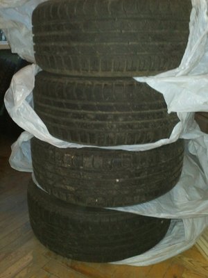 IMG178.jpg продам диски с резиной r15