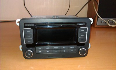 Продаёться RCD-210 с выходом под SD КАРТУ И AUX. МОСКВА