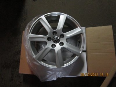ПРОДАЮ (не ориг)  литые диски Replica VW 47 + шины (Москва)