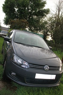 Продаю VW POLO SEDAN 1.6 МТ Цвет Urano август 2012 (13 м/г)