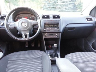 Продам Volkswagen Polo Sedan High+Premium 2011г