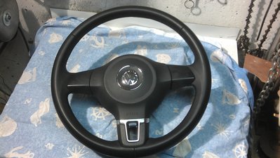 Продам кожанный ,не мульти, руль.