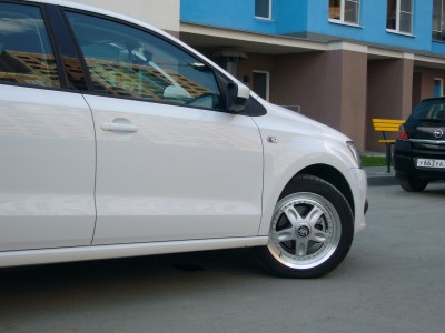 Продам комплект летних колес R16 (Екатеринбург)