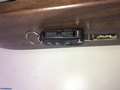 Выкидной ключ с дистанционным открыванием дверей на комфорт