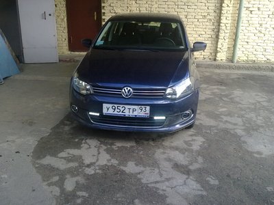 Дневные ходовые огни на VW Polo седан