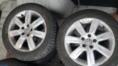 (Москва) продам VW литые диски с летней и зимней  резиной
