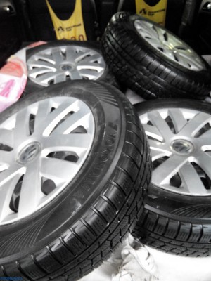 Продам колеса в сборе (ориг. штамповки+зима Yokohama WDrive)