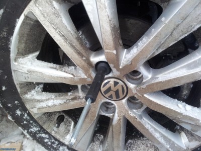 Фотоотчет по замене тормозных колодок на суппортах VW AG