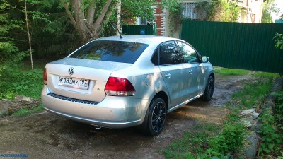 Продаю Volkswagen Polo V 1.6 AT (105 л.с.) Москва