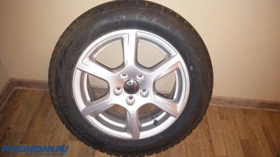 Продам оригинальные диски Aspen R15 с резиной Hakkapeliitta