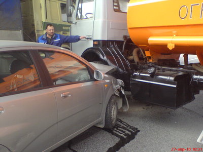 VW Polo Sedan vs. Chevrolet  AVEO sedan