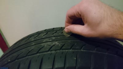 Продам комплект штатной резины Кама евро 236 185/60 R15