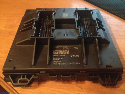 Продам BCM 6RU 937 085C (Владимир)