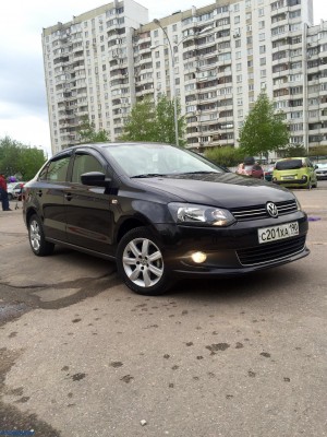 Продам Polo Sedan 2012г Highline АКПП(Москва)