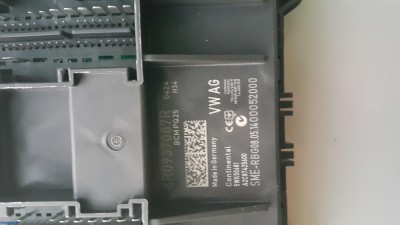 продам блок ВСМ 6R0937087R