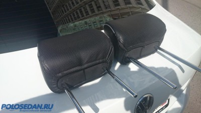 Продаю пару штатных подголовников