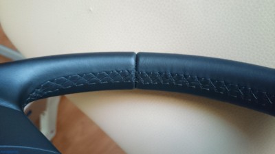 Продам кожаный руль с подушкой