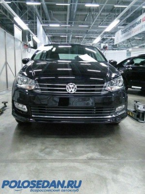 цена на автомобиль VW Polo седан.