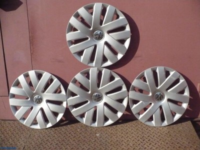 Штатные колпаки R15