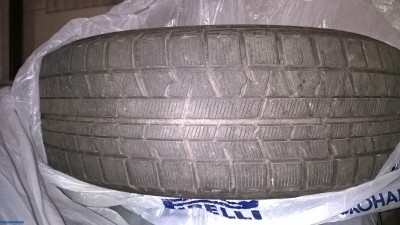 Yokohama Iceguard studless IG50