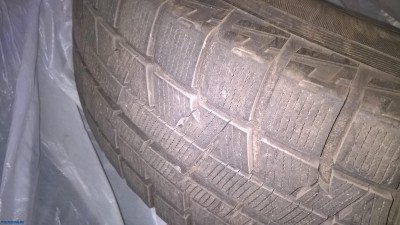 Yokohama Iceguard studless IG50