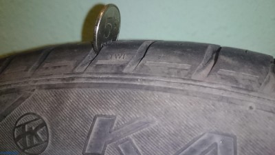 Продам комплект штатной резины Кама евро 236 185/60 R15