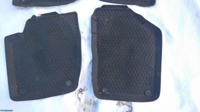 Продам шины Dunlop и коврики оригинал Б\У