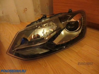 Оригинальные биксеноновые фары VW Polo