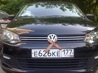 Дневные ходовые огни на VW Polo седан