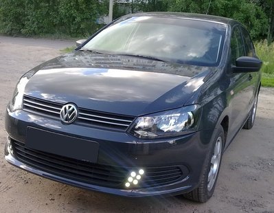 Дневные ходовые огни на VW Polo седан