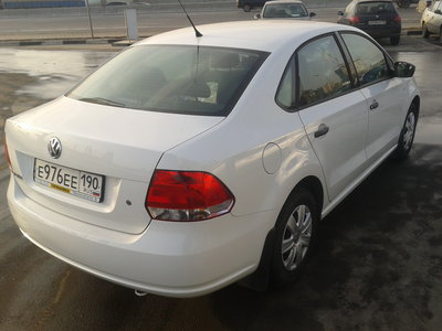Продаю Polo Sedan Trendline (Белый) г.Москва