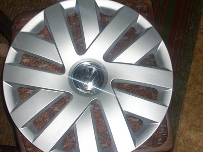 продаю оригинальные колпаки VW R15, Москва